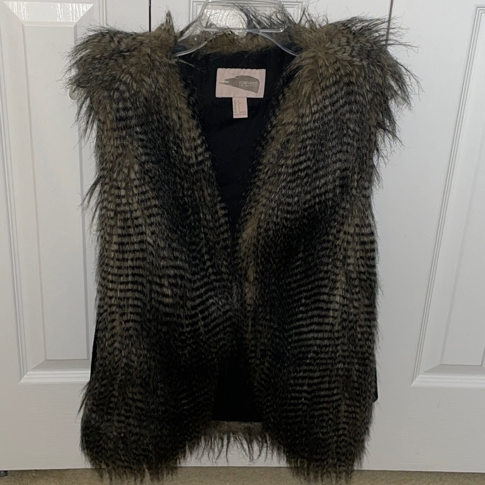 Forever 21 Faux Fur Vest